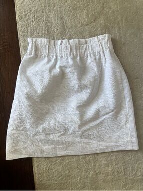 Textured White Elastic-Waist Mini Skirt